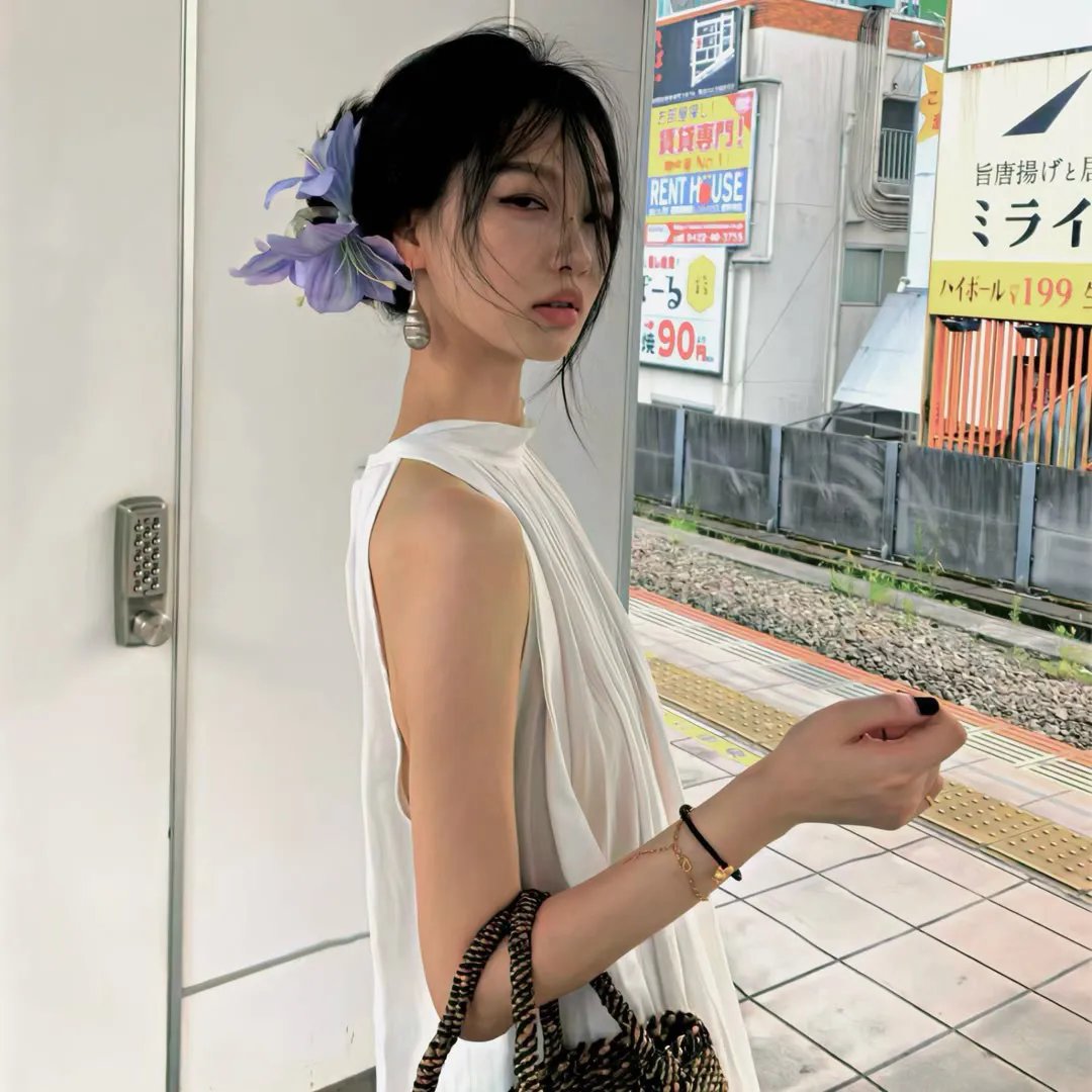 跪毯旁的眼泪